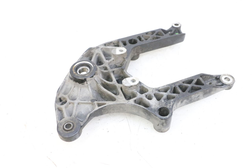 photo de SUPPORTO VASO SUZUKI BURGMAN 125 (2007 - 2014) - Dettaglio del componente