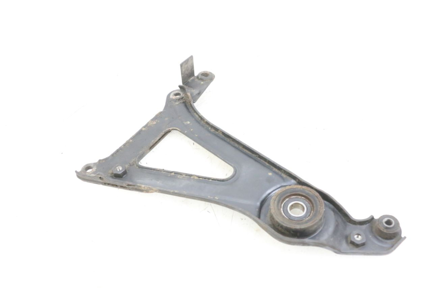 photo de SCARICO STAFFA PEUGEOT ELYSEO 125 (1999 - 2004) - Zoom sullo stato d'uso