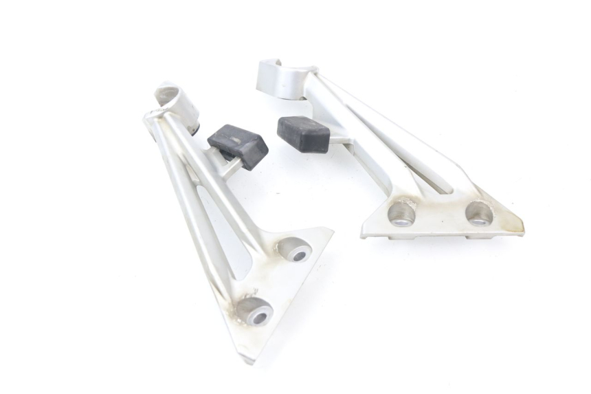 photo de SUPPORTO VASO YAMAHA FJR ABS 1300 (2006 - 2012) - Zoom sullo stato d'uso