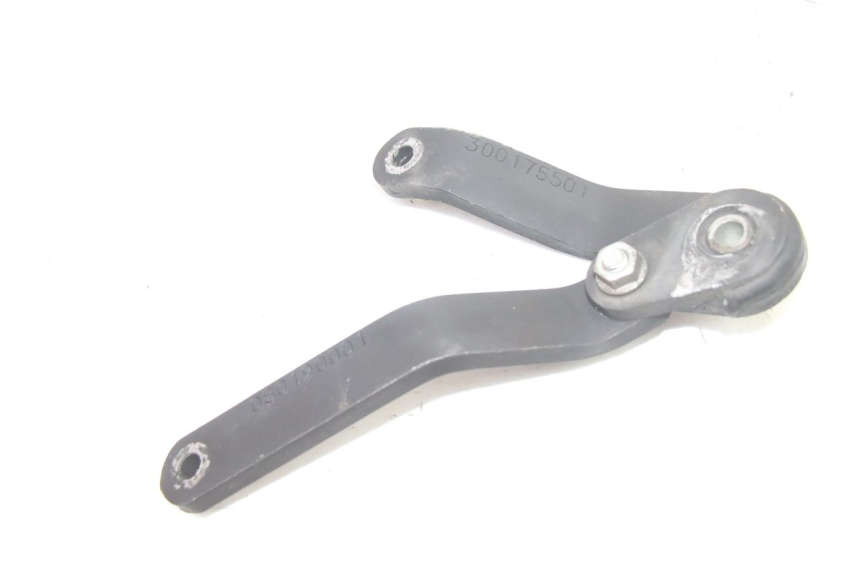 photo de SUPPORTO SCARICO PEUGEOT KISBEE 2T 50 (2010 - 2017)