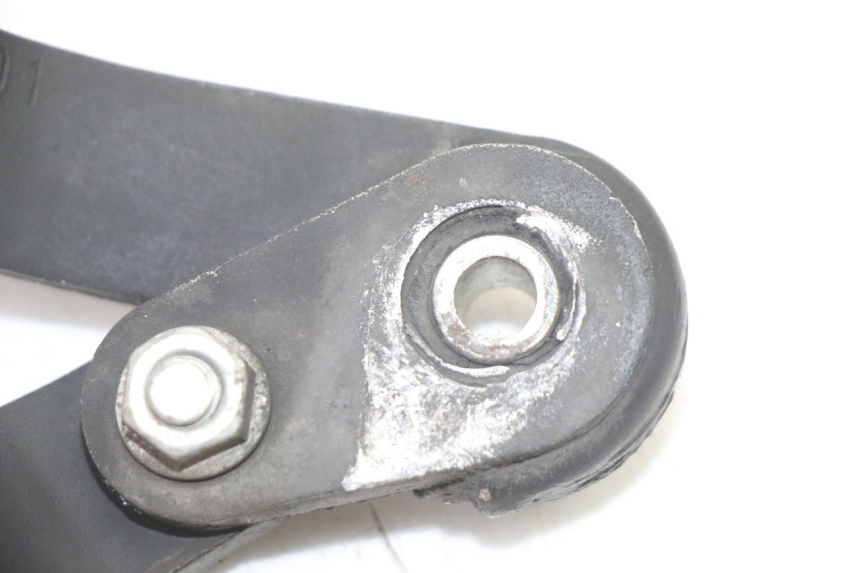 photo de SUPPORTO SCARICO PEUGEOT KISBEE 2T 50 (2010 - 2017)