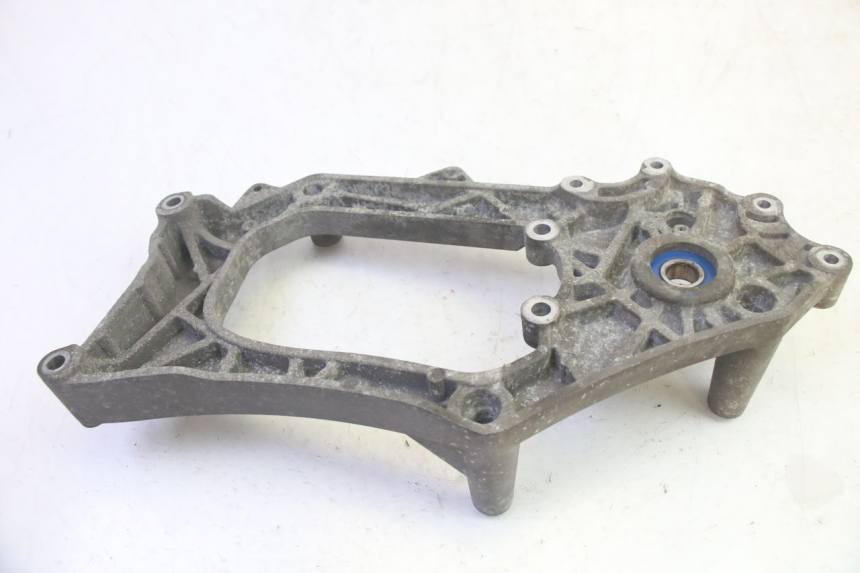 photo de SCARICO STAFFA PIAGGIO MP3 HPE 350 (2018 - 2020) - Primo piano tecnico