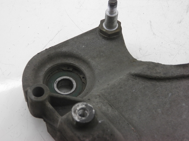 photo de SUPPORTO VASO PIAGGIO BEVERLY 125 (1998 - 2005)