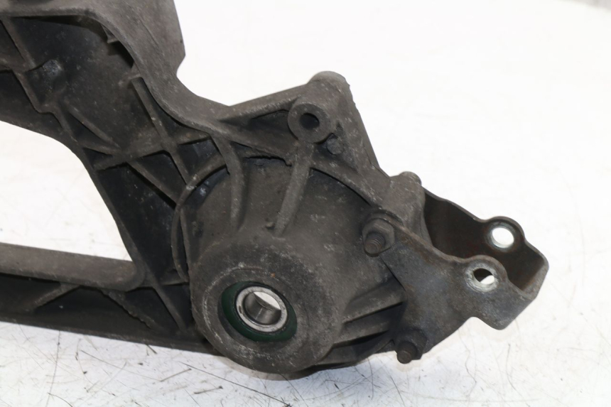 photo de SUPPORTO VASO PIAGGIO MP3 LT 400 (2007 - 2012)