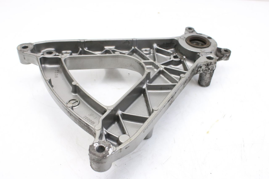 photo de SUPPORTO VASO SUZUKI AN BURGMAN 400 (2006 - 2010)