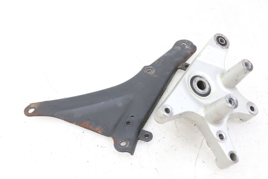 photo de SUPPORTO VASO YAMAHA YP MAJESTY 125 (2002 - 2006)