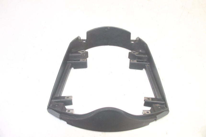 photo de SUPPORTO RADIATORE PIAGGIO MP3 HPE 350 (2018 - 2020) - Zoom sullo stato d'uso