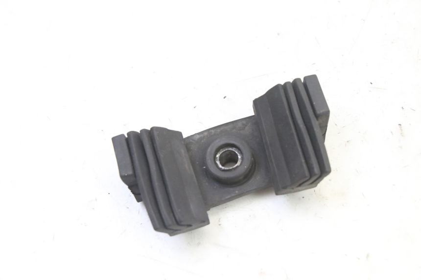 photo de SUPPORTO SERBATOIO CARBURANTE HONDA CBR RR FIREBLADE 900 (1992 - 1994)