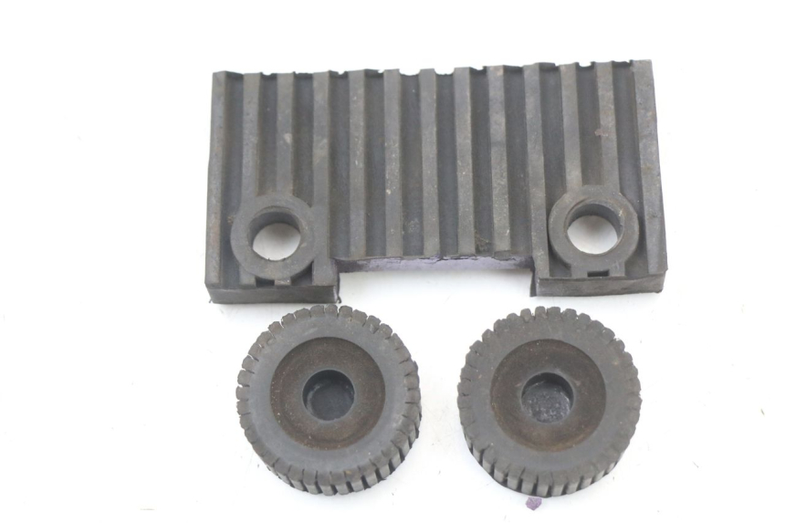 photo de SUPPORTO SERBATOIO CARBURANTE SUZUKI GN 125 (1997 - 2000)