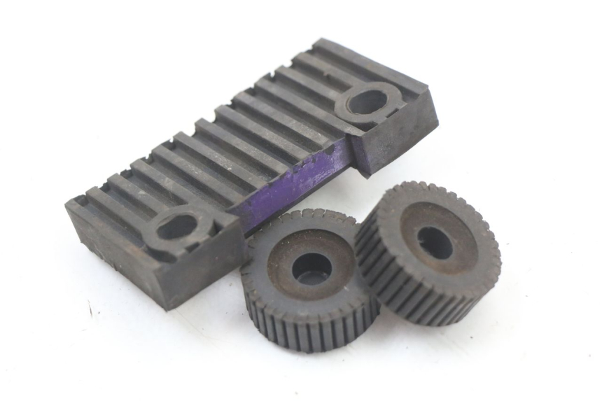 photo de SUPPORTO SERBATOIO CARBURANTE SUZUKI GN 125 (1997 - 2000)