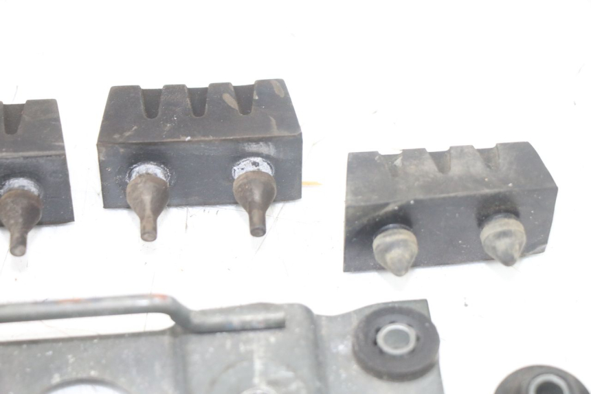 photo de SUPPORTO SERBATOIO CARBURANTE SUZUKI GSF S BANDIT 600 (2000 - 2004)