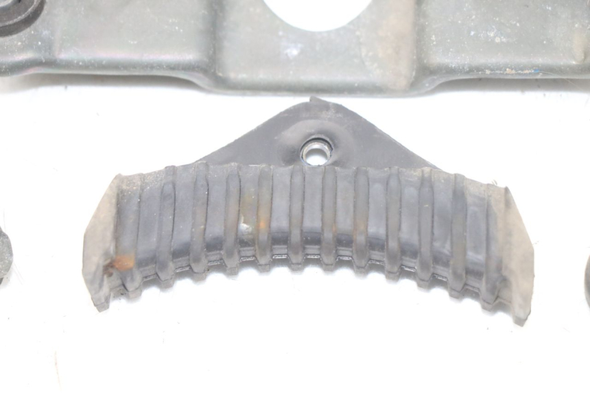 photo de SUPPORTO SERBATOIO CARBURANTE SUZUKI GSF S BANDIT 600 (2000 - 2004)