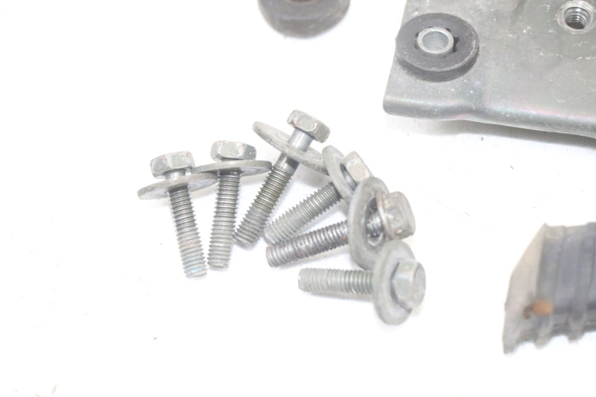 photo de SUPPORTO SERBATOIO CARBURANTE SUZUKI GSF S BANDIT 600 (2000 - 2004)