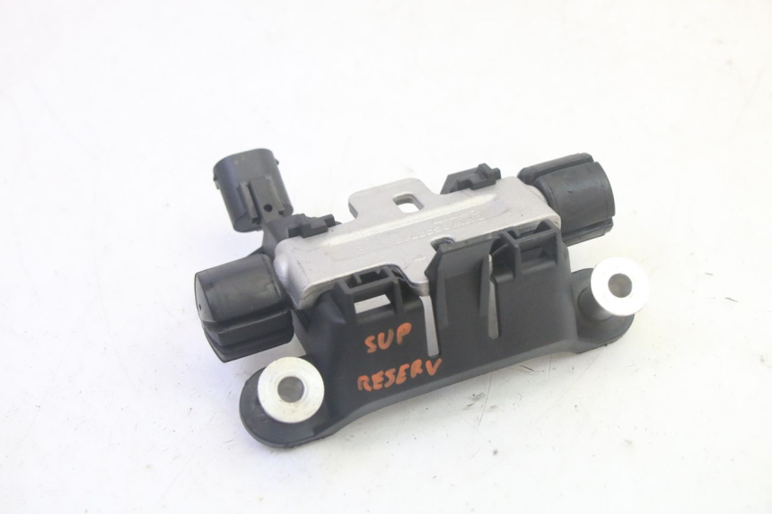 photo de SUPPORTO SERBATOIO CARBURANTE BMW R GS 1250 (2021 - 2024) - Zoom sullo stato d'uso