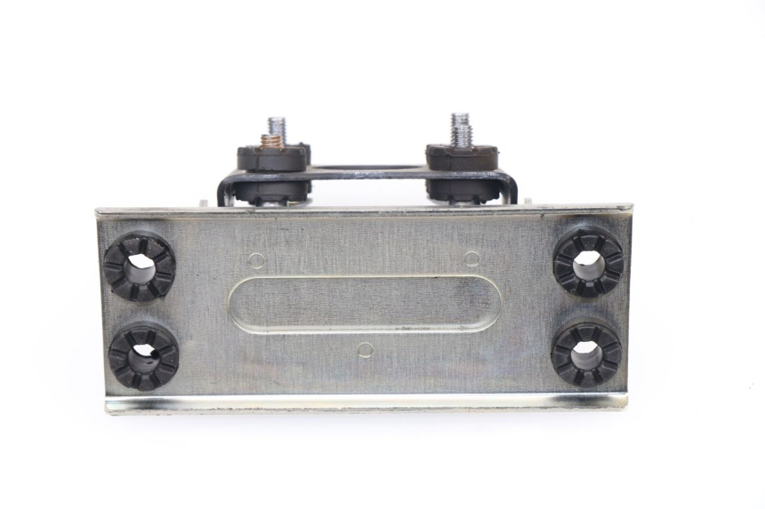 photo de SUPPORTO SERBATOIO SUZUKI GSR 600 (2005 - 2012)