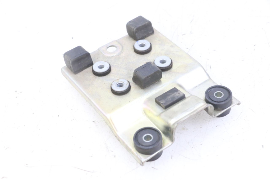 photo de SUPPORTO SERBATOIO CARBURANTE SUZUKI GSX F GSXF 650 (2007 - 2015)