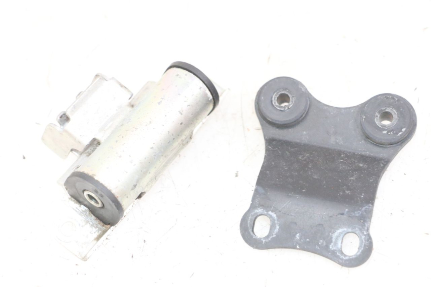 photo de SUPPORTO SERBATOIO CARBURANTE YAMAHA XJ6 ABS 600 (2008 - 2016)