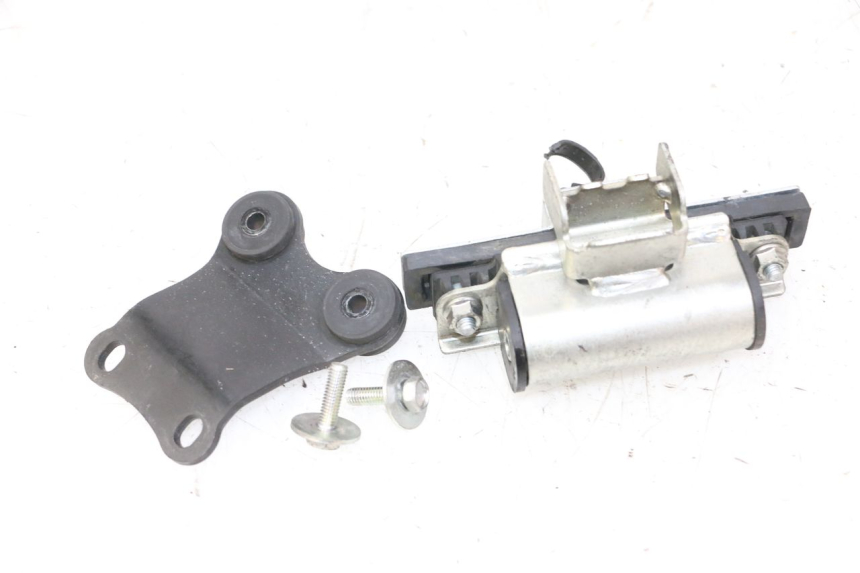 photo de SUPPORTO SERBATOIO CARBURANTE YAMAHA XJ6 ABS 600 (2008 - 2016)