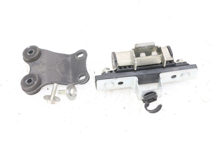 photo de SUPPORTO SERBATOIO CARBURANTE YAMAHA XJ6 ABS 600 (2008 - 2016)