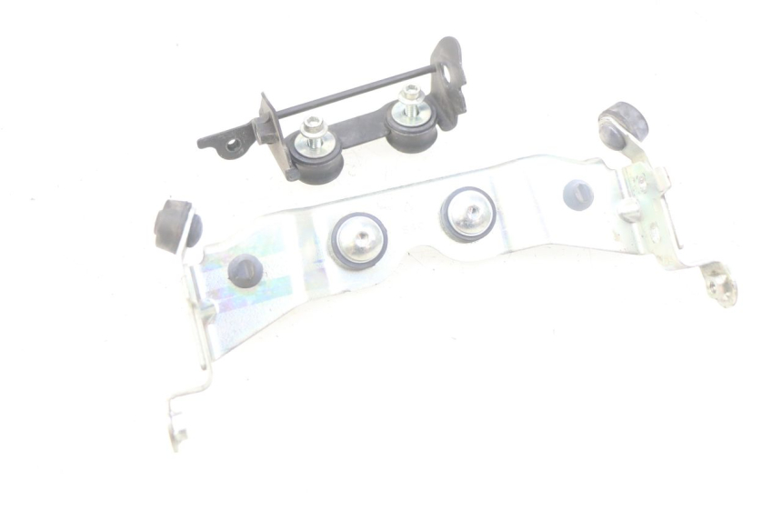 photo de SUPPORTO SERBATOIO YAMAHA MT-07 MT07 700 (2018 - 2020)