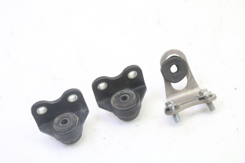 photo de SUPPORTO SERBATOIO CARBURANTE YAMAHA YZ-F YZF 250 (2014 - 2018)