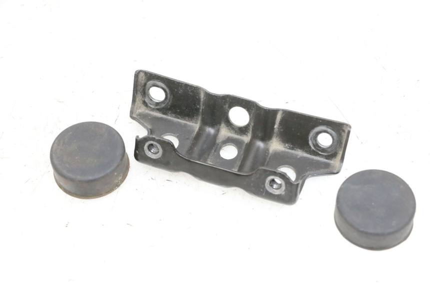 photo de SUPPORTO SERBATOIO CARBURANTE KAWASAKI ZR 7 750 (1999 - 2001) - Dettaglio del componente