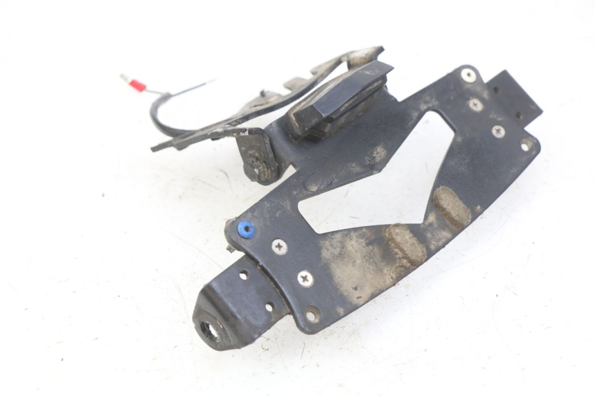 photo de SUPPORTO TARGA HONDA CB R 1000 (2018 - 2023)