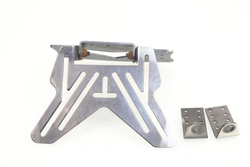 photo de PORTATARGA SUZUKI GSR 750 (2011 - 2017)