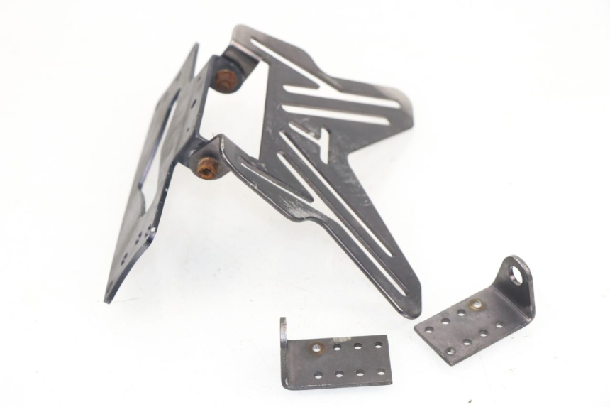 photo de PORTATARGA SUZUKI GSR 750 (2011 - 2017)