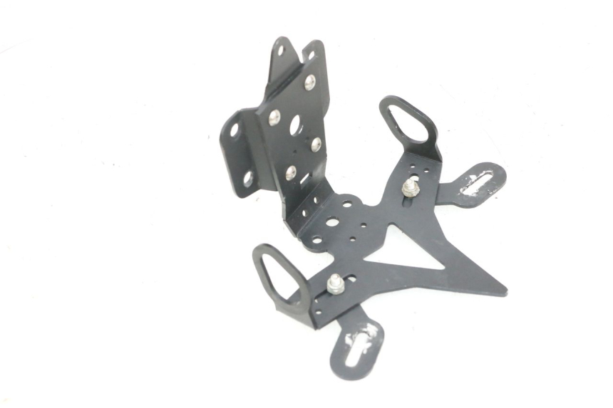 photo de PORTATARGA YAMAHA MT-07 MT07 ABS 700 (2018 - 2020) - Primo piano tecnico