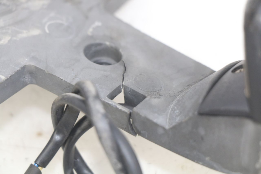 photo de SUPPORTO TARGA APRILIA SCARABEO LIGHT 125 (2007 - 2011)