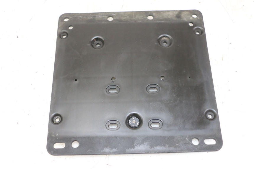 photo de SUPPORTO TARGA PIAGGIO XEVO - X EVO 125 (2007 - 2017) - Vista principale