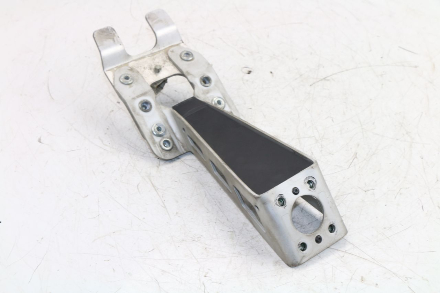 photo de SUPPORTO TARGA YAMAHA YZF R6 600 (2010 - 2016)