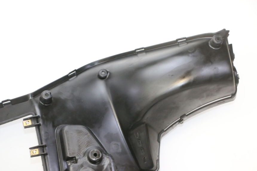 photo de RETROSCUDO QUADRO 4 4D 350 (2015 - 2018)