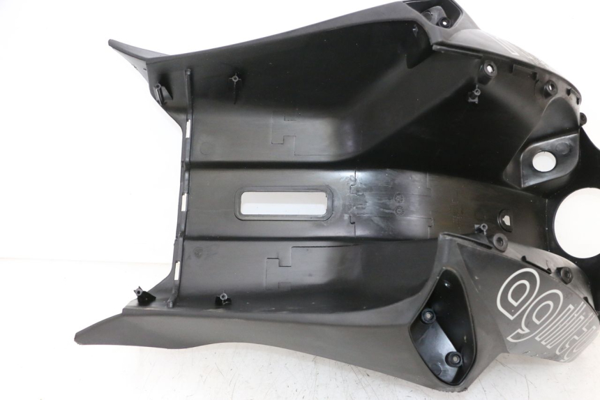 photo de PANNELLO INTERNO KYMCO AGILITY 4T 50 (2018 - 2022) - Focus sulla struttura