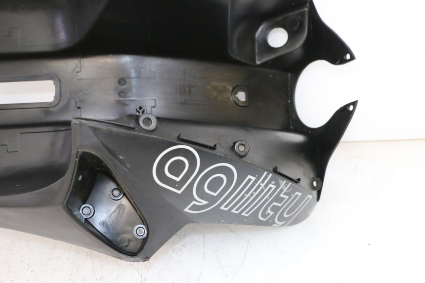 photo de PANNELLO INTERNO KYMCO AGILITY 4T 50 (2018 - 2022) - Angolazione alternativa