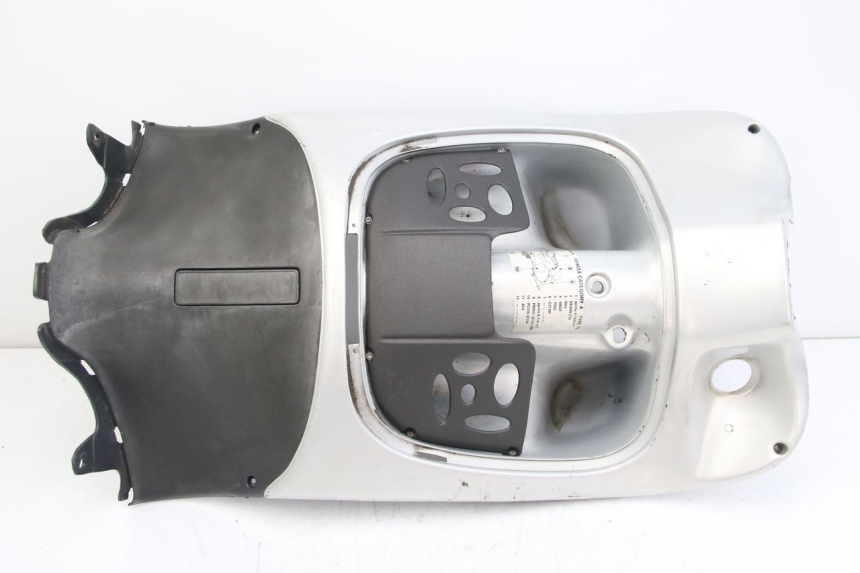 photo de PANNELLO INTERNO APRILIA SCARABEO 4T 50 (2009 - 2017)