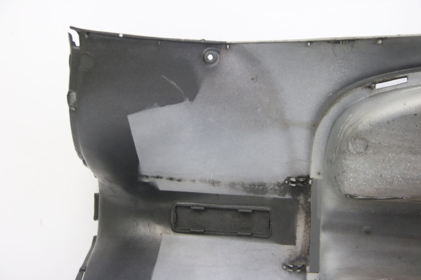 photo de PANNELLO INTERNO APRILIA SCARABEO 4T 50 (2009 - 2017)