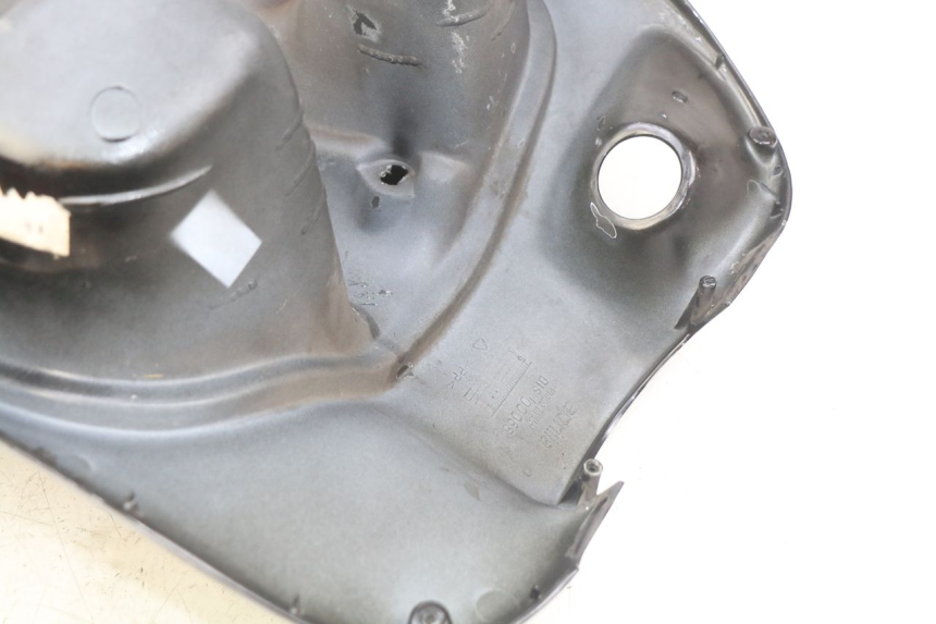 photo de PANNELLO INTERNO APRILIA SCARABEO 100 (2003 - 2012)