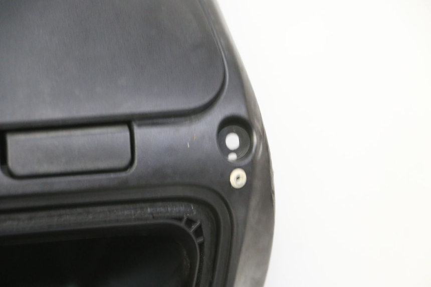 photo de PANNELLO INTERNO SUZUKI BURGMAN 125 (2007 - 2014)