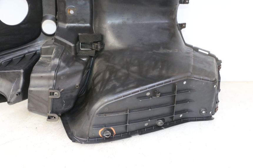photo de PANNELLO INTERNO SUZUKI BURGMAN 125 (2007 - 2014)