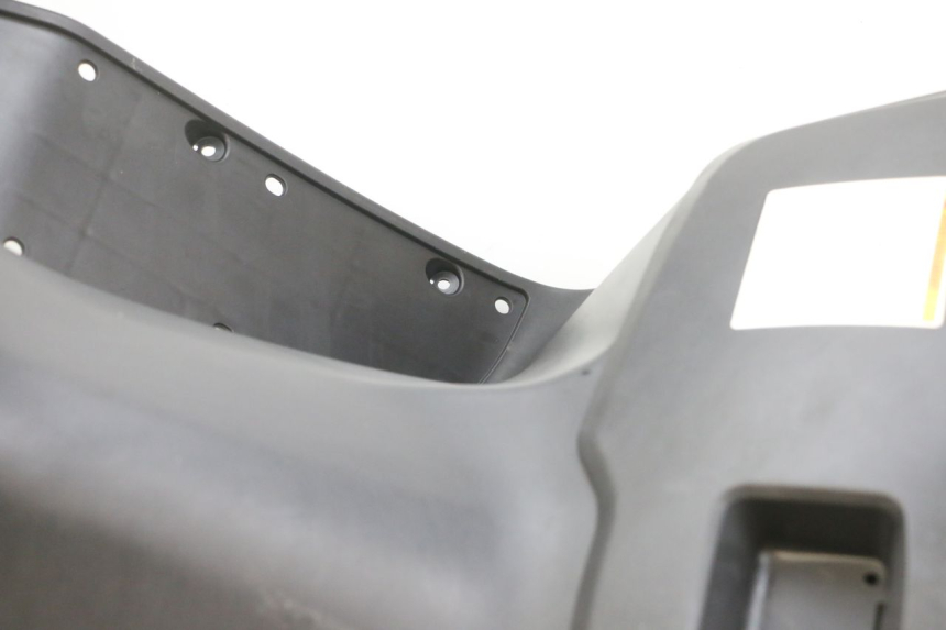 photo de PANNELLO INTERNO SUZUKI BURGMAN 125 (2007 - 2014) - Zoom qualità usato