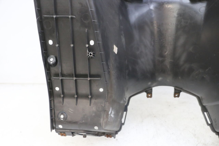 photo de PANNELLO INTERNO SUZUKI BURGMAN 125 (2007 - 2014) - Vista d'insieme del prodotto