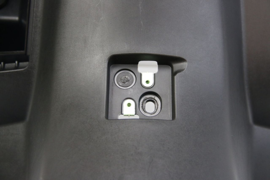 photo de PANNELLO INTERNO PEUGEOT CITYSTAR 2T 50 (2018 - 2021)