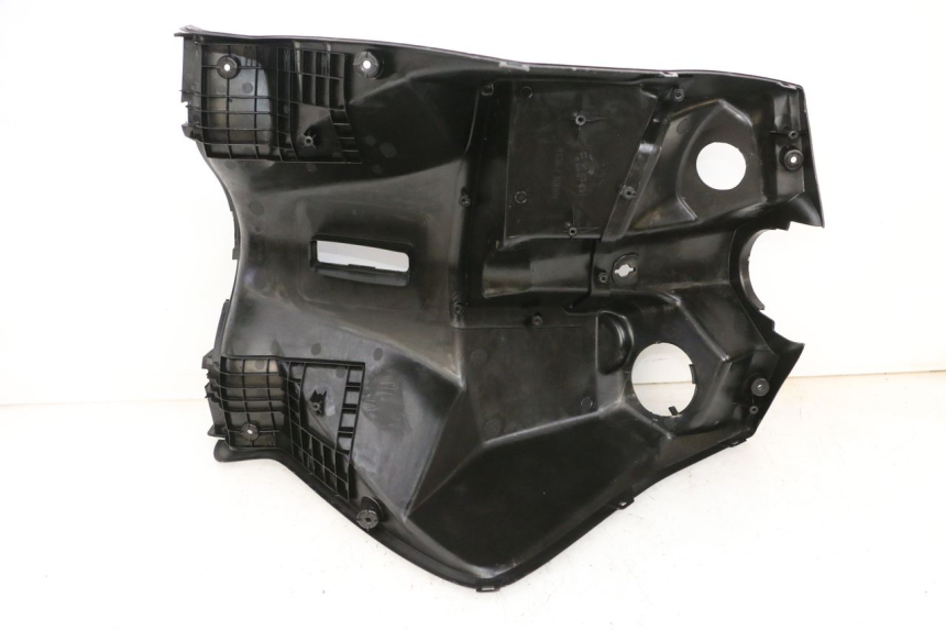 photo de FASCIA INTERNA MBK FLAME X 125 (2007 - 2016) - Dettagli dei punti di fissaggio