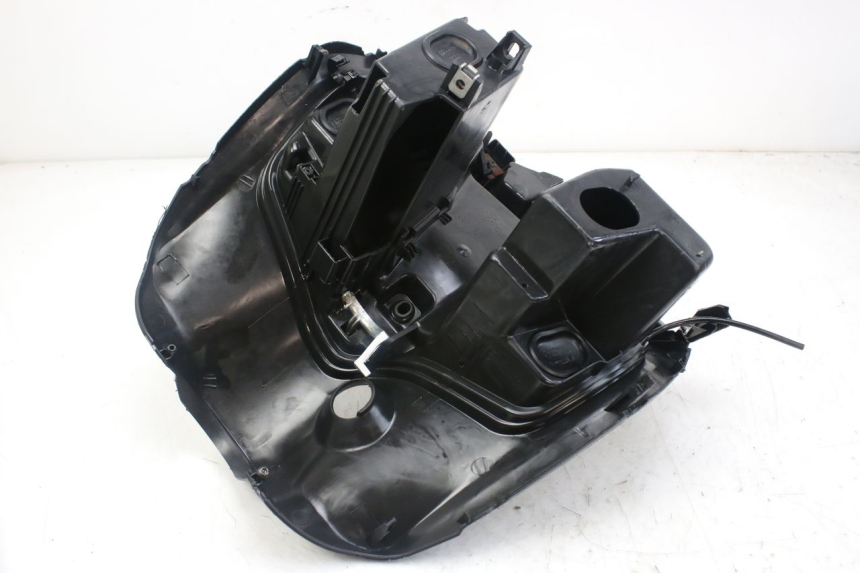 photo de PANNELLO INTERNO PIAGGIO FLY 4T 50 (2013 - 2017)