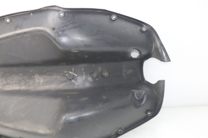 photo de PANNELLO INTERNO HONDA SCV LEAD 100 (2003 - 2007)