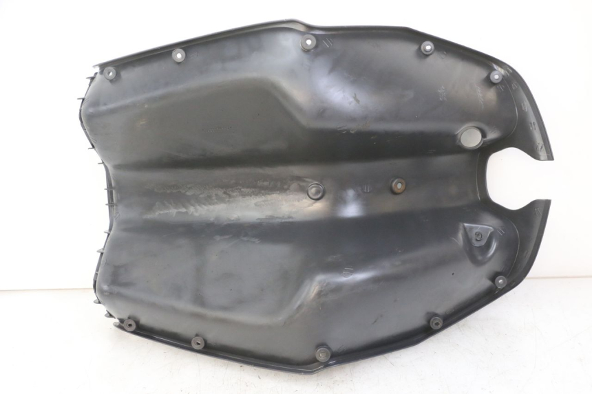 photo de PANNELLO INTERNO HONDA SCV LEAD 100 (2003 - 2007)