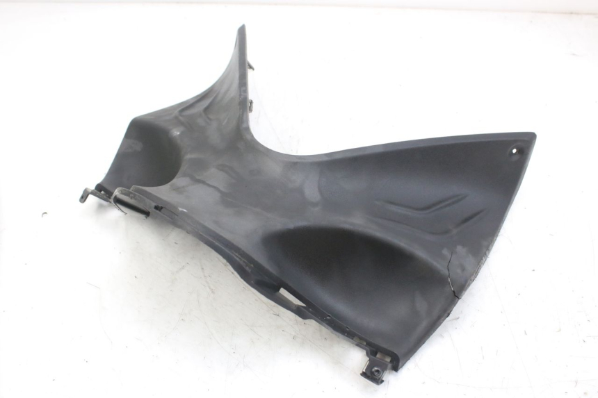 photo de PANNELLO INTERNO INFERIORE PIAGGIO FLY 4T 50 (2013 - 2017)