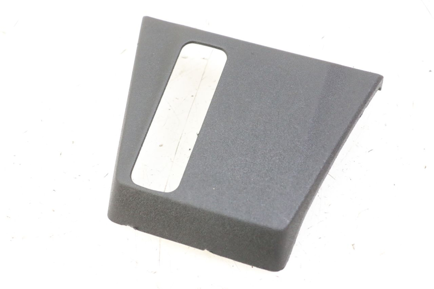 photo de RETROSCUDO INFERIORE PIAGGIO MP3 500 (2014 - 2016)